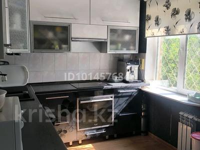 3-комнатная квартира · 56.1 м² · 2/5 этаж, Бурова 17 — Бурова - Кабанбай батыра за 21.5 млн ₸ в Усть-Каменогорске