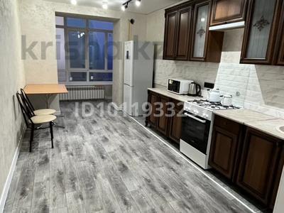 2-бөлмелі пәтер · 81 м² · 2/9 қабат, Кеменгер 36, бағасы: 180 000 〒 в Уральске
