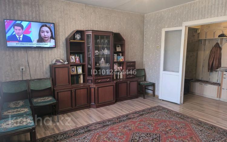 3-комнатная квартира · 70 м² · 8/9 этаж, ул. Дулатова 167 за 210 000 ₸ в Семее, Красный Кордон — фото 2