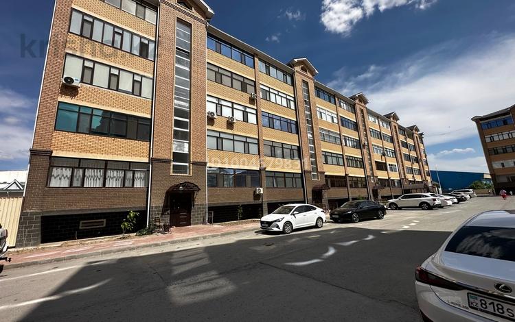 2-бөлмелі пәтер · 72 м² · 1/5 қабат, Тауелсиздик 5, бағасы: 350 000 ₸ в  — фото 2