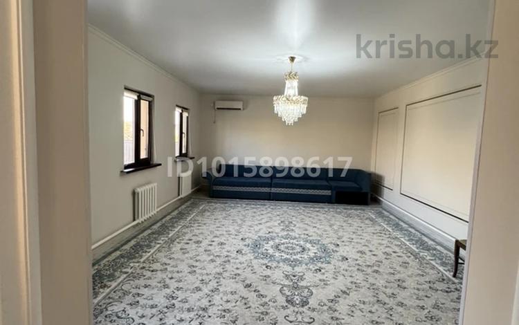 Часть дома · 2 комнаты · 70 м² · 10 сот., Сейткали Мендешов 28 — 13 школы за 100 000 ₸ в Атырау, мкр Ак депо — фото 2