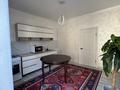 Часть дома · 2 комнаты · 70 м² · 10 сот., Сейткали Мендешов 28 — 13 школы за 100 000 ₸ в Атырау, мкр Ак депо — фото 7