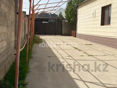 Отдельный дом · 4 комнаты · 185 м² · 8 сот., мкр Самал-2 — Байтурсынова Мырзабекова за 45 млн ₸ в Шымкенте, Абайский р-н