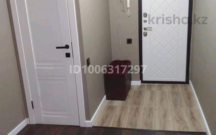 2-комнатная квартира · 60 м² · 5/5 этаж, мкр Аксай-4 — Улугбек-Момышулы за 35.5 млн ₸ в Алматы, Ауэзовский р-н — фото 2