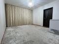 2-комнатная квартира · 49 м² · 2/9 этаж, 4-й микрорайон, Каирбекова 405/1 — Кск, пересечение Каирбекова и Курганская, рядом 22 школа за 190 000 ₸ в Костанае