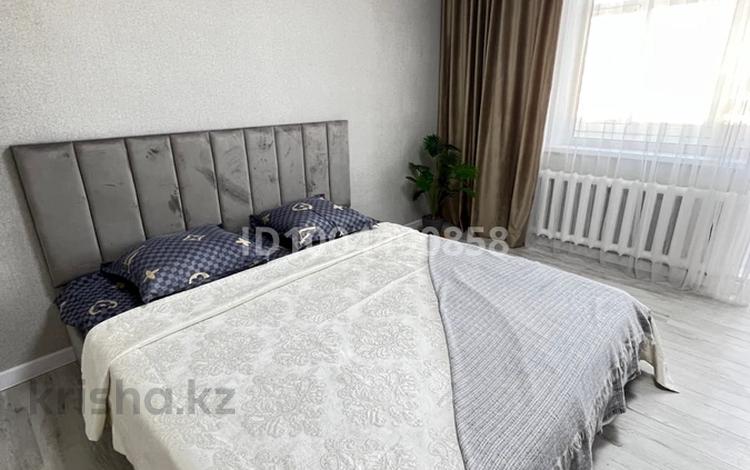 1-комнатная квартира · 40 м² · 8/10 этаж, мкр Юго-Восток, Мкр Степной 4 за 16 000 ₸ в Караганде, Казыбек би р-н — фото 2
