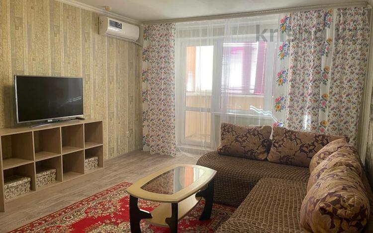 2-комнатная квартира · 60 м² · 8/9 этаж, мкр Жана Орда 3 за 150 000 ₸ в Уральске — фото 2