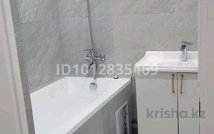 2-комнатная квартира · 48 м² · 5/6 этаж, Халиуллина 196/17 за 250 000 ₸ в Алматы, Медеуский р-н — фото 2