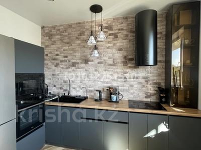 1-бөлмелі пәтер · 48 м² · 4/5 қабат, мкр Самал 33 а, бағасы: 21 млн ₸ в Талдыкоргане