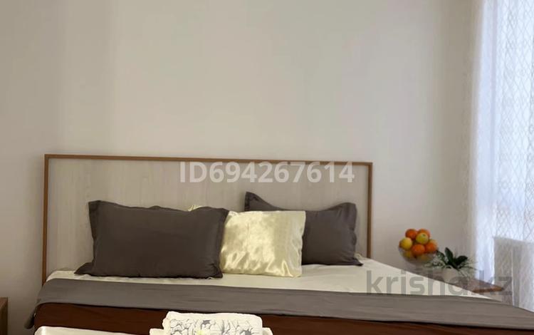 2-бөлмелі пәтер · 70 м² · 2/5 қабат, Шымкент Тас жолы Каскад 8/1 — Туран Молл, бағасы: 10 000 ₸ в Туркестане — фото 2
