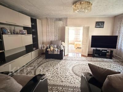 Отдельный дом · 4 комнаты · 85 м² · 5 сот., Баймагамбетова 208 за 25 млн ₸ в Костанае