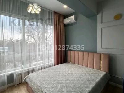 1-бөлмелі пәтер · 35 м² · 3/10 қабат, Кабанбай Батыра 15, бағасы: 300 000 ₸ в Алматы, Медеуский р-н