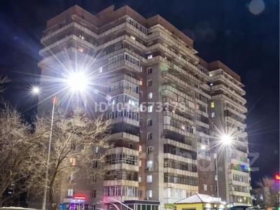 3-бөлмелі пәтер · 70 м² · 12/14 қабат, Ауэзова, бағасы: 290 000 ₸ в Семее