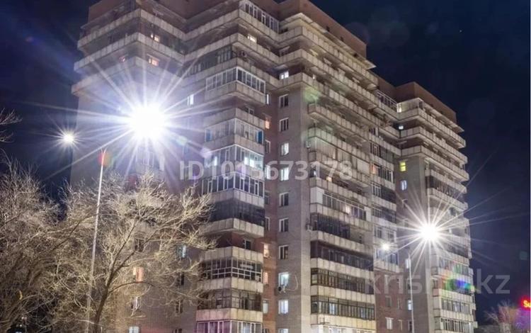 3-бөлмелі пәтер · 70 м² · 12/14 қабат, Ауэзова, бағасы: 290 000 ₸ в Семее — фото 2