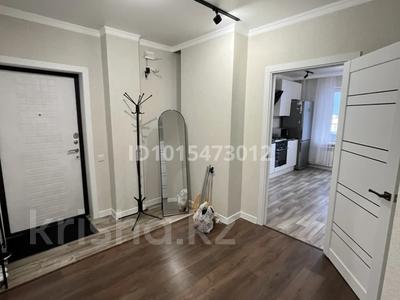 2-комнатная квартира · 75 м² · 3/9 этаж, проспект Абая за 25 000 ₸ в Уральске