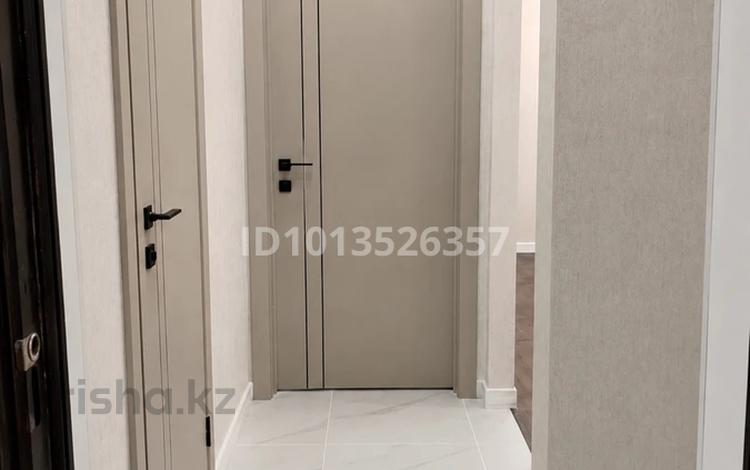 2-комнатная квартира · 37 м², мкр Юго-Восток, Муканова 83 за 200 000 ₸ в Караганде, Казыбек би р-н — фото 2