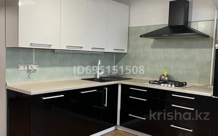 1-комнатная квартира · 54 м² · 4/9 этаж, Достык 50 — Курмангазы-Достык-Зенкова за 350 000 ₸ в Алматы, Медеуский р-н — фото 3