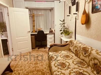 2-комнатная квартира · 44 м² · 4/5 этаж, Майкудук, 12й микрорайон за 11 млн ₸ в Караганде, Алихана Бокейханова р-н
