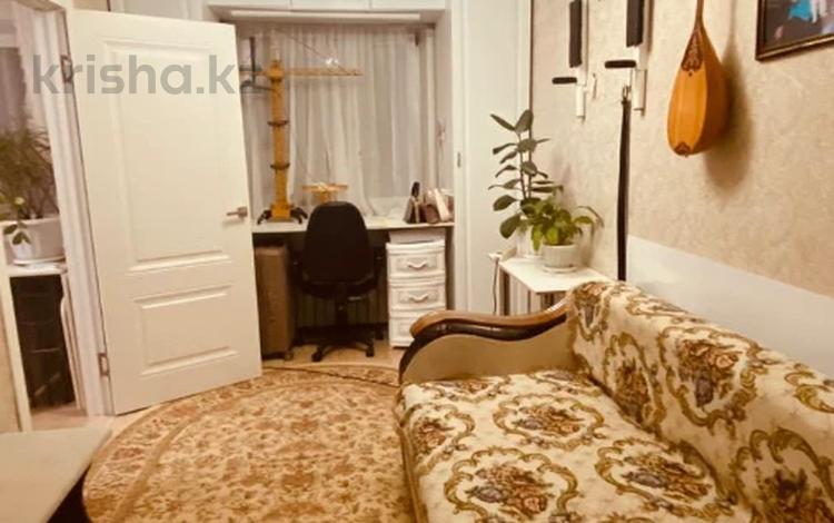 2-комнатная квартира · 44 м² · 4/5 этаж, Майкудук, 12й микрорайон за 11 млн ₸ в Караганде, Алихана Бокейханова р-н — фото 2