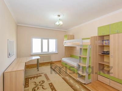 2-комнатная квартира, 72 м², 14/18 этаж, Б. Момышулы за 23.5 млн 〒 в Астане, Алматы р-н