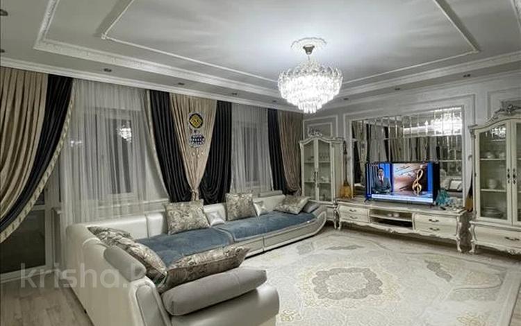 3-комнатная квартира, 149 м², 16/17 этаж, Абая — Мынбаева за 95 млн 〒 в Алматы, Ауэзовский р-н — фото 9
