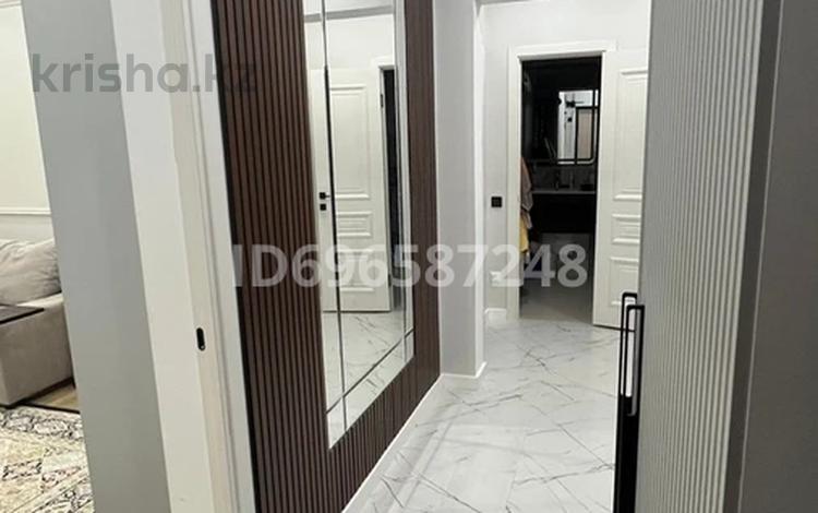 3-комнатная квартира · 87 м² · 6/9 этаж, мкр. Алмагуль, Мкр Алмагуль 16 за 38 млн 〒 в Атырау — фото 2