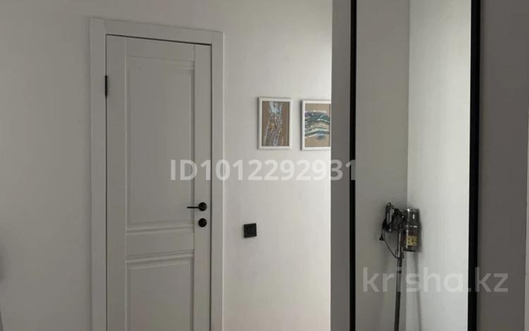 1-бөлмелі пәтер · 40 м² · 8/9 қабат, ул. Жубана Молдагалиева 4к2, бағасы: 25.5 млн ₸ в Астане, Нура р-н — фото 2