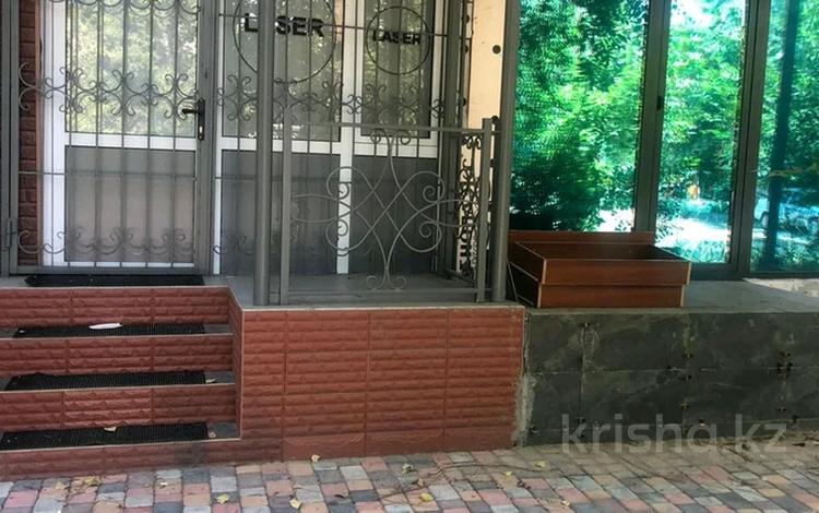 Свободное назначение, офисы, магазины и бутики, салоны красоты, медцентры и аптеки, образование · 30 м² за 22 млн 〒 в Алматы, Ауэзовский р-н — фото 2