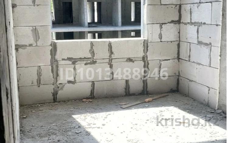 2-бөлмелі пәтер · 67.6 м² · 2/6 қабат, Мкр. Кайрат, ул.Байге 8, бағасы: ~ 35.9 млн ₸ в Алматы, Турксибский р-н — фото 2