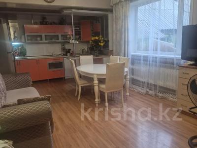 Отдельный дом · 6 комнат · 300 м² · 5 сот., Кокчетавская 2 — Два двухуровневых дома за 2 млн ₸ в Павлодаре
