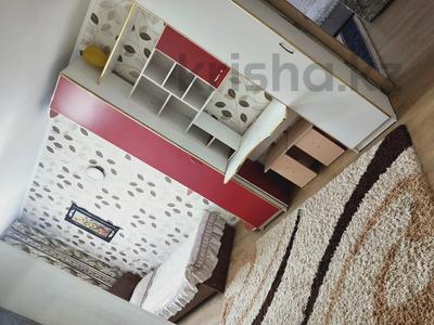 2-бөлмелі пәтер, 55 м², 4/5 қабат ай сайын, Жетысу, бағасы: 140 000 〒 в Талдыкоргане, мкр Жетысу