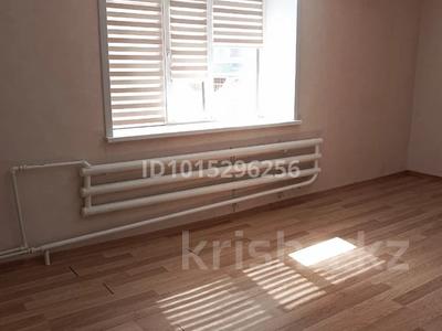 2-бөлмелі пәтер · 50 м² · 3/3 қабат, Абая — Кенесары. Кафе Элиж, бағасы: 12.9 млн ₸ в Кокшетау