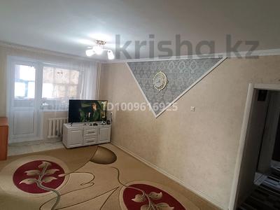 4-комнатная квартира · 60.3 м² · 2/5 этаж, 6 мкр 62 за 8 млн 〒 в Житикаре