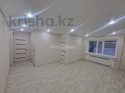 1-комнатная квартира · 30.6 м² · 1/5 этаж, Майкудук, Майкудук, 12й микрорайон 29 за 8 млн 〒 в Караганде, Алихана Бокейханова р-н