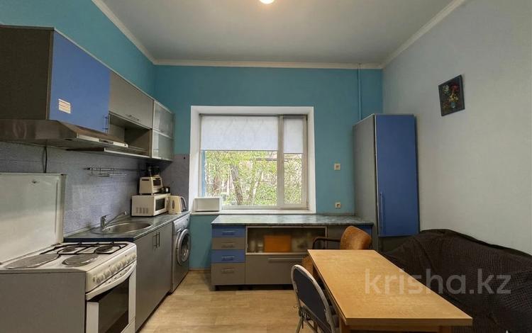 2-комнатная квартира · 62.6 м² · 1/3 этаж, ул. Абая за 33 млн ₸ в Караганде, Казыбек би р-н — фото 5