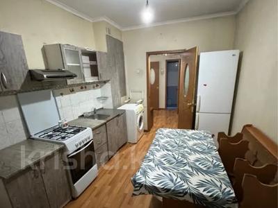 2-комнатная квартира, 54 м², 1/5 этаж помесячно, Водник1 за 150 000 〒 в Боралдае (Бурундай), мкр Водник-2