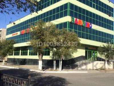 Продажа коммерческой недвижимости в Улытау обл.: Свободное назначение, офисы, магазины и бутики, общепит · 2500 м² за 2.3 млрд 〒 Свободное назначение, офисы, магазины и бутики, общепит · 2500 м² за 2.3 млрд 〒 в Жезказгане