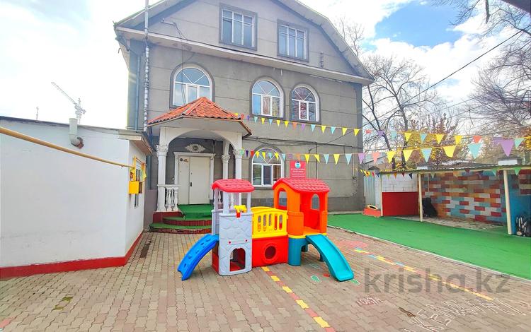 Отдельный дом • 8 комнат • 480.5 м² • 4 сот., Орджокинидзе — Свердлова за 95 млн 〒 в Алматы, Турксибский р-н — фото 2