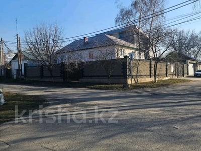 Жеке үй · 8 бөлме · 245 м² · 8 жүзд., Полетаева 33, бағасы: 250 млн ₸ в Алматы, Медеуский р-н