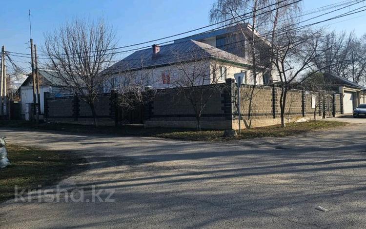 Отдельный дом · 8 комнат · 245 м² · 8 сот., Полетаева 33 за 250 млн ₸ в Алматы, Медеуский р-н — фото 2