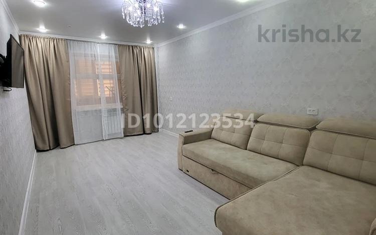 2-комнатная квартира · 45 м² · 1/5 этаж, 5-й мкр 41 за 15 000 ₸ в Актау — фото 2