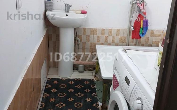 3-комнатная квартира · 60 м² · 5/5 этаж, Шағынмикрорайон 15 за 15 млн 〒 в  — фото 7