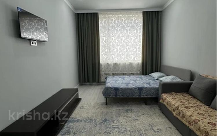 1-бөлмелі пәтер · 41 м² · 2/9 қабат, Санжара Асфендиярова 1, бағасы: 220 000 ₸ в Астане, Нура р-н — фото 2