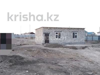 Жеке үй · 2 бөлме · 60 м² · 9 жүзд., Қисмет Акудин 8 — Еркін қала, бағасы: 10 млн ₸ в Атырау