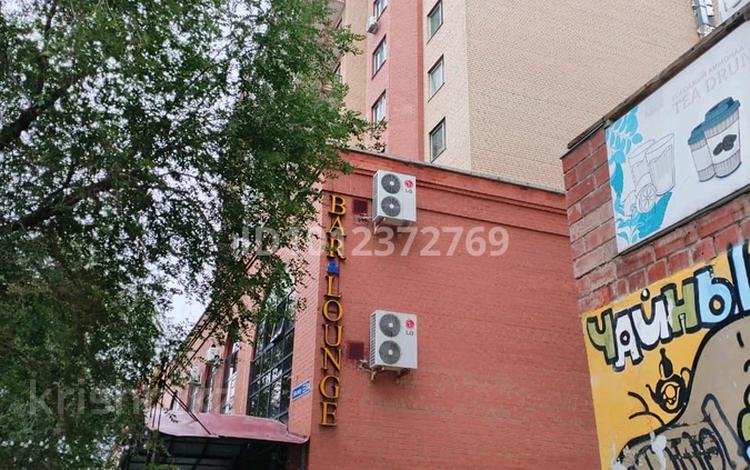 1-комнатная квартира · 42.2 м² · 8/13 этаж, московская 38а — за медецинским универом за 21 млн ₸ в Астане, Сарыарка р-н — фото 2