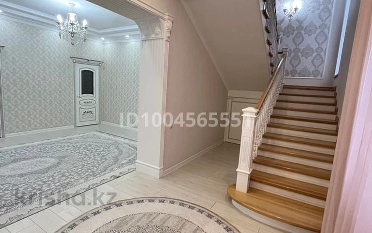 Отдельный дом · 9 комнат · 375 м² · 9 сот., мкр "Шыгыс 1" 1 — Сзади ТРЦ Мангыстау за 135 млн 〒 в Актау, мкр "Шыгыс 1" — фото 2