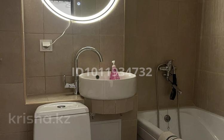 2-бөлмелі пәтер · 47 м² · 1/3 қабат, Жибек Жолы — Шарипова, бағасы: 300 000 ₸ в Алматы — фото 3