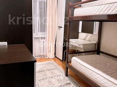 Аренда квартир в Алматы: 2-комнатная квартира · 45 м² · 2/4 этаж · помесячно, мкр №8 16 — Абая - Утеген батыра за 300 000 〒 2-комнатная квартира · 45 м² · 2/4 этаж · помесячно, мкр №8 16 — Абая - Утеген батыра за 300 000 〒 в Алматы, Ауэзовский р-н