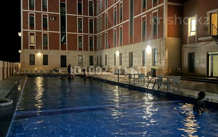 1-комнатная квартира · 53 м² · 2/4 этаж, 50/3 4 — Тёплый пляж ROYAL RESORT за 30 000 ₸ в Актау — фото 16