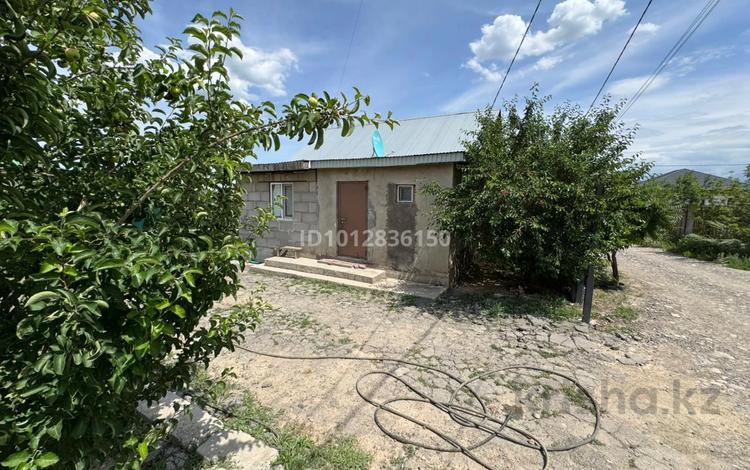 Отдельный дом · 3 комнаты · 65 м² · 6 сот., Нұрбереке 170 — Жайнақта орналасқан баяғы Комсомол за 20 млн ₸ в  — фото 2